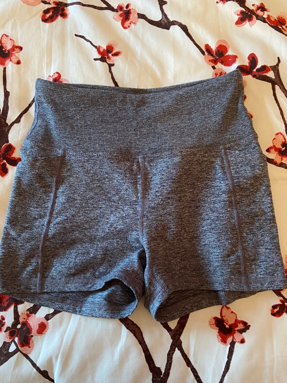 Zobha Charcoal High-Waist Ribbed Active Shorts